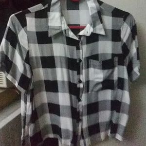 Love Notes size SMALL black and white buttow down